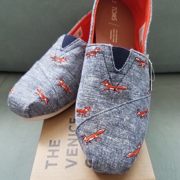 Toms Shoes - NWT | Toms | Foxy Blue Chambray